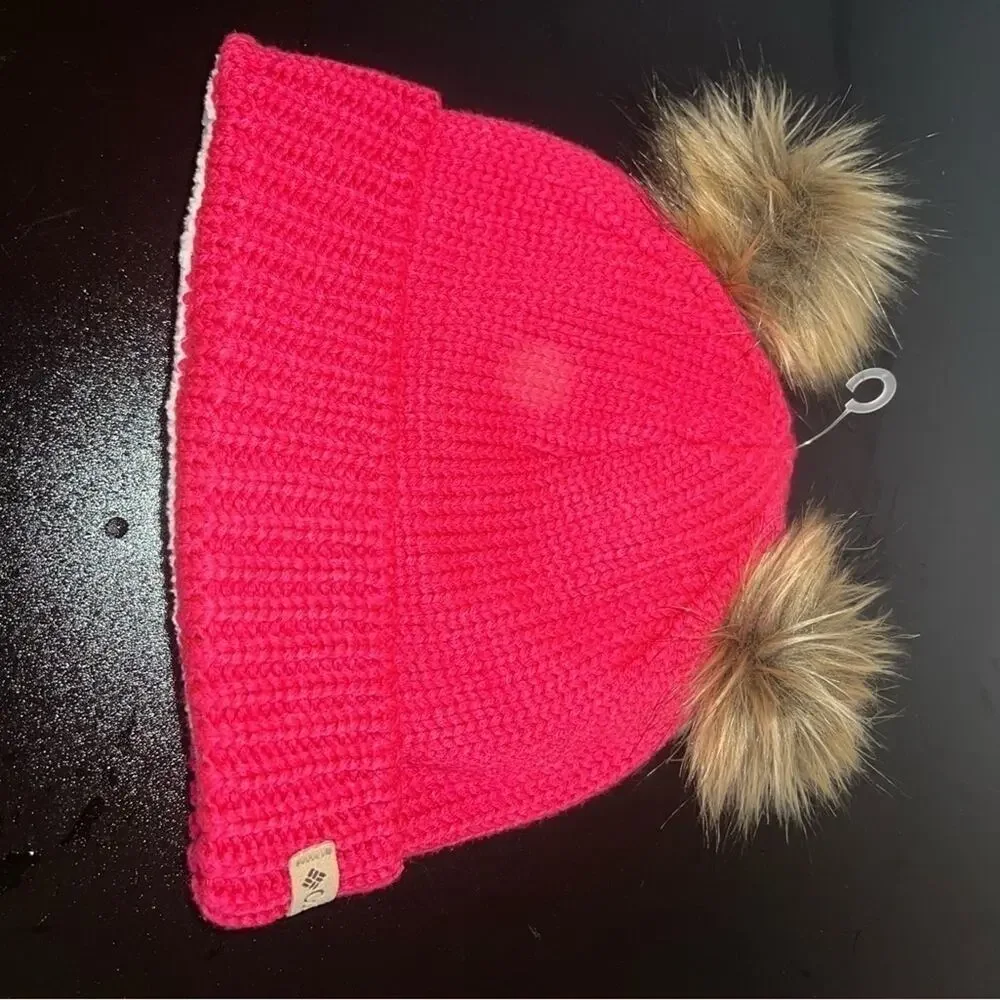 COLUMBIA GIRLS HAT NWOT OS MINT